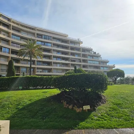 Licorne G14 Cannes